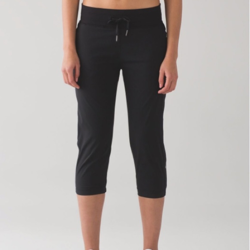 Lululemon Dance Studio Crop II UL | NWT | black